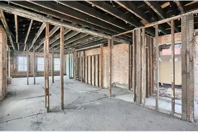 41 N Mercer St, New Castle, PA 16101 - Photo 18