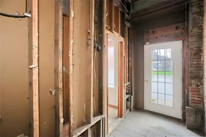 41 N Mercer St, New Castle, PA 16101 - Photo 16