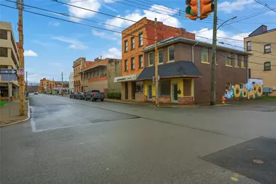 41 N Mercer St, New Castle, PA 16101 - Photo 2