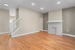 838 Eureka St, Pittsburgh, PA 15210 - Photo 4