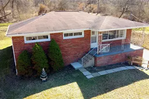 122 Fitzsimmons, Monroeville, PA 15146 - Photo 1