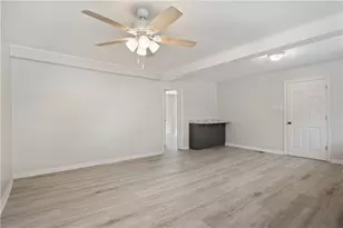 733 Peach Alley, Glassport, PA 15045 - Photo 12