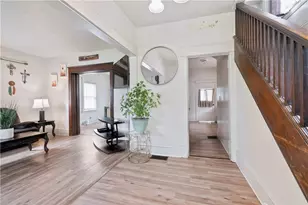 11 E Moody Ave, New Castle, PA 16101 - Photo 12