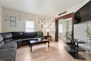 11 E Moody Ave, New Castle, PA 16101 - Photo 4