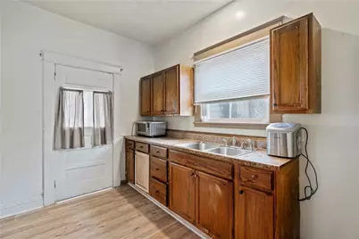 11 E Moody Ave, New Castle, PA 16101 - Photo 10