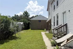 105 W 1st Ave, West Mifflin, PA 15122 - Photo 10