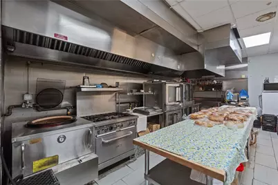 1435 Potomac Ave, Pittsburgh, PA 15216 - Photo 10