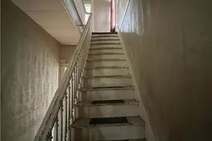 806 High St, New Castle, PA 16101 - Photo 8