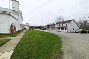 723 Broadford Rd, Upper Tyrone Township, PA 15425 - Photo 16