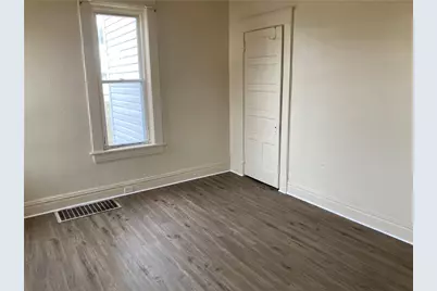 129 Park Ave, New Castle, PA 16101 - Photo 2