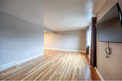 2106 Lappe Ln, Spring Hill, PA 15212 - Photo 2