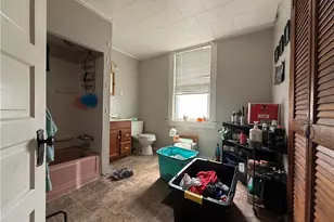 930 Marshall Ave, New Castle, PA 16101 - Photo 6