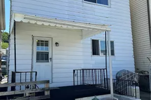 424 Ohio Ave, Glassport, PA 15045 - Photo 6