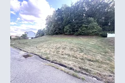 102 Oakland Heights Road, Center Township, PA 15061 - Photo 2