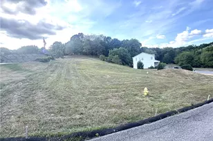 104 Oakland Heights Rd, Center Township, PA 15061 - Photo 1