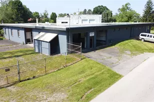 10 Rhoda St, Farrell, PA 16121 - Photo 1