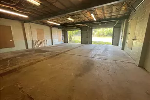 10 Rhoda St, Farrell, PA 16121 - Photo 6