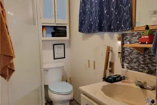 808 Sunset St, Rural Valley Boro, PA 16249 - Photo 8