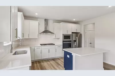 406 Barons Ct, Peters Township, PA 15367 - Photo 6