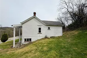 704 Madison Ave, Sewickley Township, PA 15637 - Photo 2