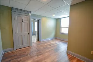 180 S 17th, Pittsburgh, PA 15203 - Photo 6