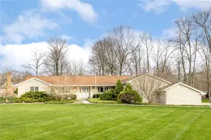 32 Dogwood Ln, Pine Township, PA 16127 - Photo 1