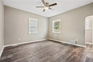 2215 Lehigh St, Pittsburgh, PA 15218 - Photo 6