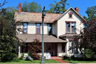 323 Franklin St, Slippery Rock, PA 16057 - Photo 2