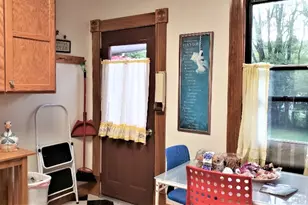 323 Franklin St, Slippery Rock, PA 16057 - Photo 2