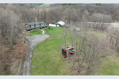 201 Sherwood Dr, New Galilee, PA 16141 - Photo 2