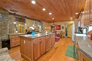 201 Sherwood Dr, New Galilee, PA 16141 - Photo 16