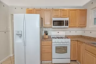 4022 Lydia St, Pittsburgh, PA 15207 - Photo 8