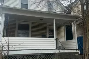 201 Locust St, New Kensington, PA 15068 - Photo 2