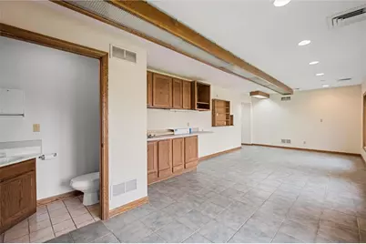 17 6th Avenue, Hempfield Township, PA 16125 - Photo 14