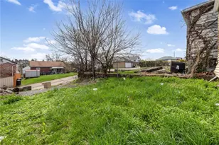 2802 Stewart St, McKeesport, PA 15132 - Photo 6