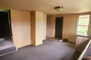 1835 Hillside Ave, Ellwood City, PA 16117 - Photo 6