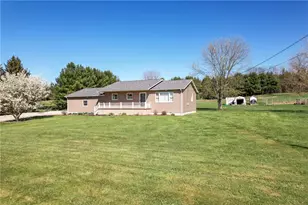 240 Hamburg Rd, Hempfield Township, PA 16125 - Photo 2