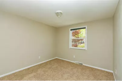 1004 McAllister Dr, Pittsburgh, PA 15068 - Photo 22