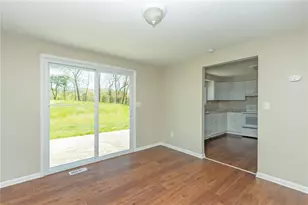 1004 McAllister Dr, Pittsburgh, PA 15068 - Photo 14