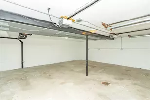 1004 McAllister Dr, Pittsburgh, PA 15068 - Photo 28