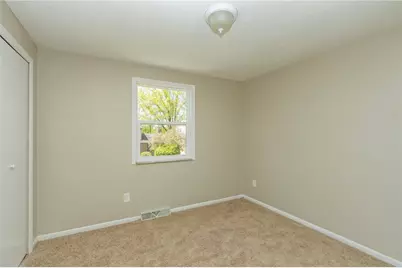 1004 McAllister Dr, Pittsburgh, PA 15068 - Photo 16