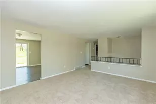 1004 McAllister Dr, Pittsburgh, PA 15068 - Photo 10