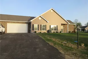150 Clearwater Dr, Franklin Township, PA 16117 - Photo 1