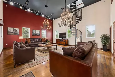 3302 Crestview Dr, North Versailles, PA 15137 - Photo 8