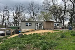 2050 Mill Rd, Lower Tyrone Township, PA 15428 - Photo 20