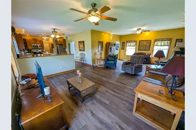 91 Green Manor Dr, Summit Township, PA 16002 - Photo 12