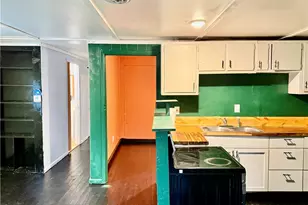 242/244 Brown St, Everson, PA 15631 - Photo 4