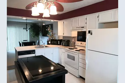 116 Antler Hollow Ct, Cranberry Township, PA 16066 - Photo 2