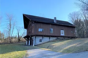 461 Grove St, Hermitage, PA 16148 - Photo 1