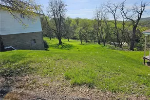 137 Washington St, Cokeburg, PA 15324 - Photo 18